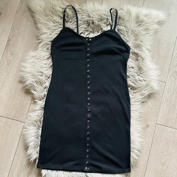 Forever 21 Dresses & Skirts - Forever 21 black ribbed dress - Size Large